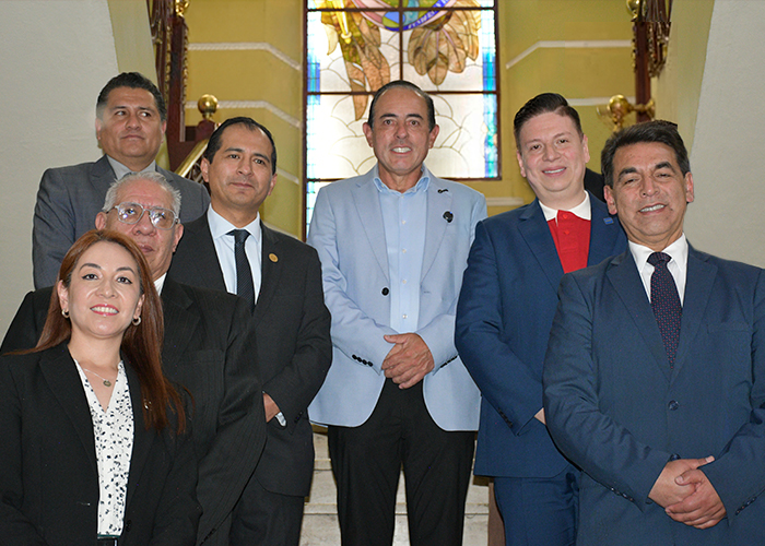 GAMLP y UNANDES firman convenio para fortalecer la gestión municipal mediante la investigación y la innovación